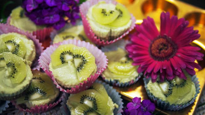 Creamy Avocado & Lime Cupcakes