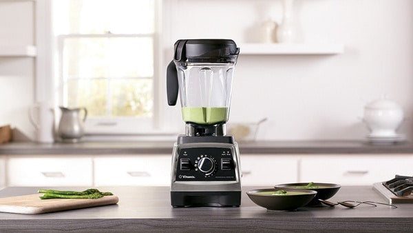 How does a Vitamix heat soup?