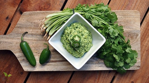 Video Blog: Green Chilli and Coriander Dip Recipe