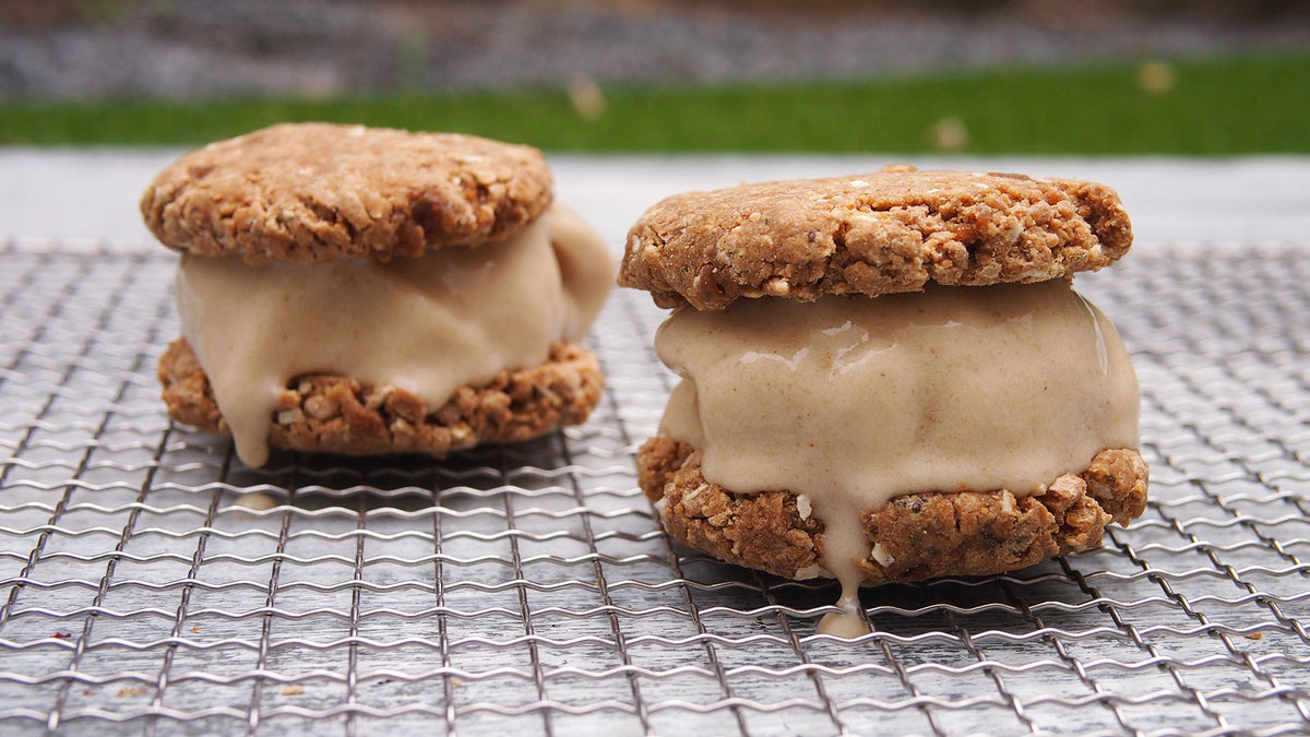 Spiced Ice-Cream Cookie Sandwiches