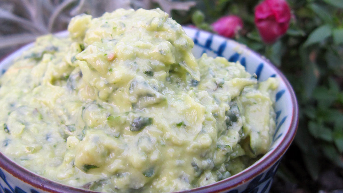 Macadamia, Basil & Lime Dip